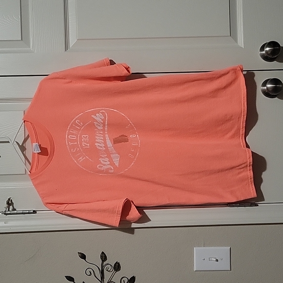 Delta Tops Savannah Coral Tee Shirt Size Large Poshmark